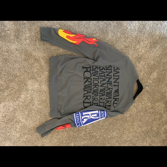 I see ghosts sweater - Picture 2 of 2